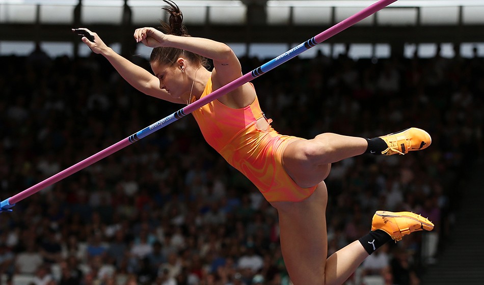 Paris 2024 Olympics: Nina Kennedy Wins Gold in Pole Vaulting